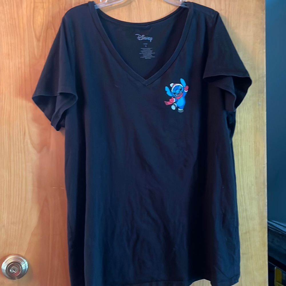 Torrid shirt Stitch in winter hat and gloves